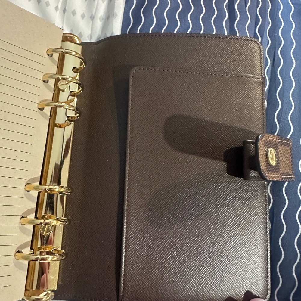 Louis Vuitton MM Agenda - Picture 4 of 9